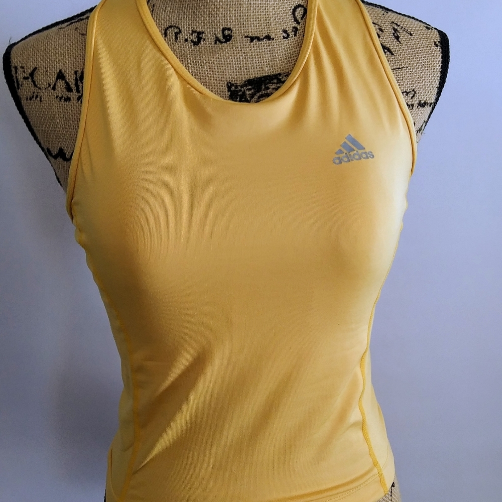Adidas athletic top Yellow size Medium
